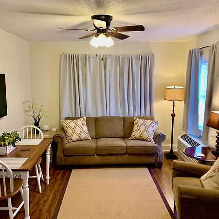 The Flats On Florida St - Super Comfy 2-Bedroom Apartments Mobile Exterior foto