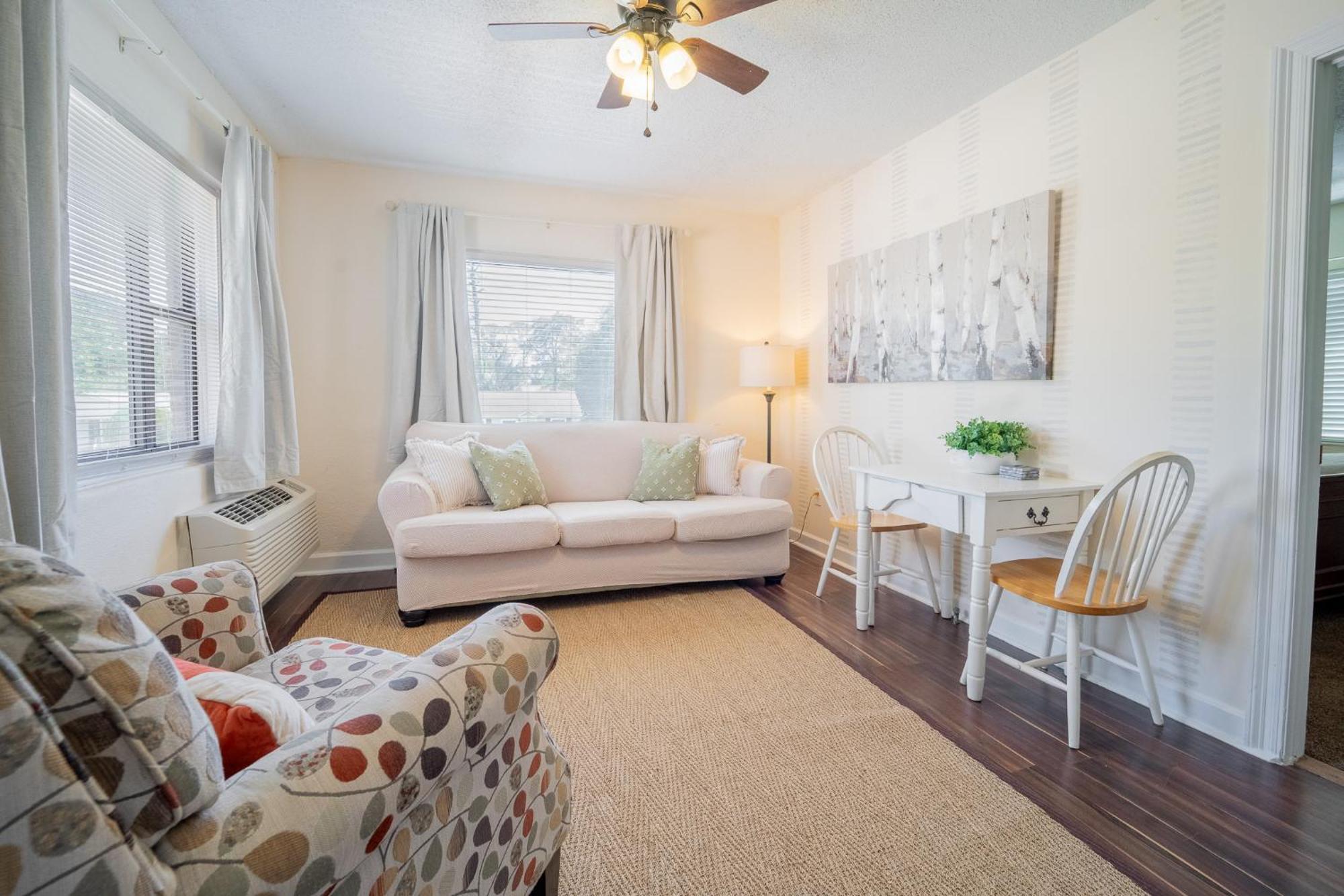 The Flats On Florida St - Super Comfy 2-Bedroom Apartments Mobile Exterior foto